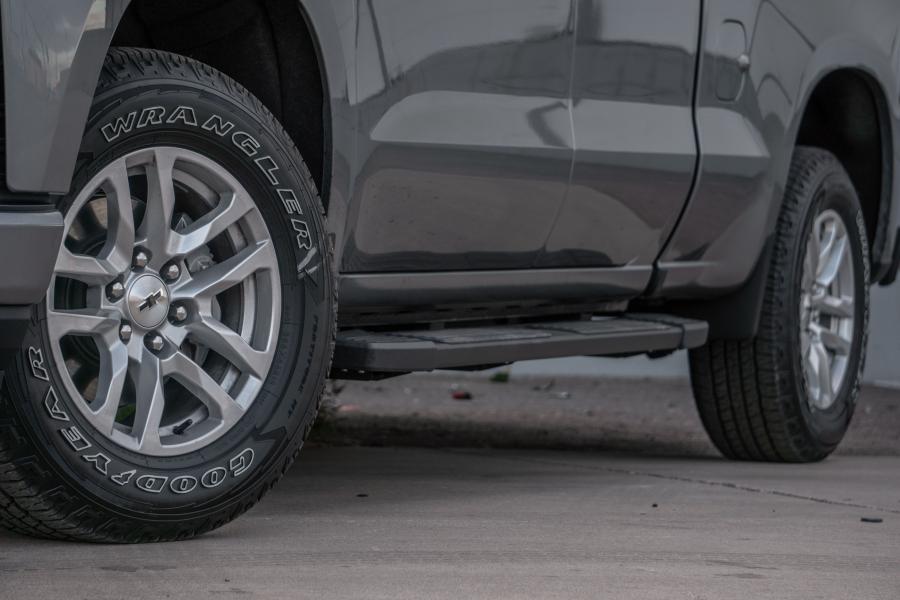 Детали экстерьера Chevrolet Silverado RST Double Cab 2018 года  (фото 29 из 40)
